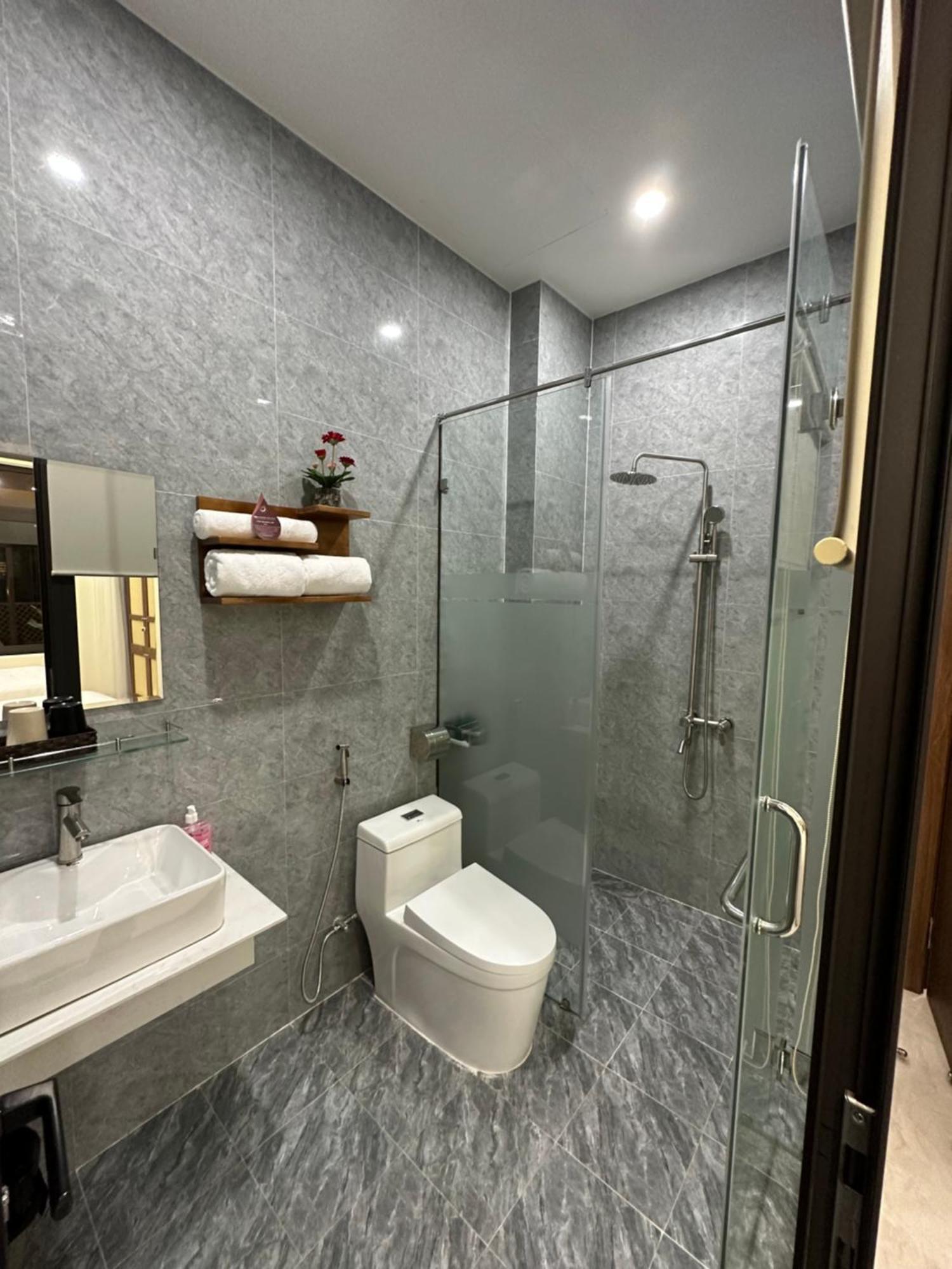 Lena Homestay & Villa Dong Hoi Zewnętrze zdjęcie